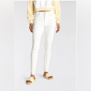 Levi's 720 Women's White Skinny Jeans - 26